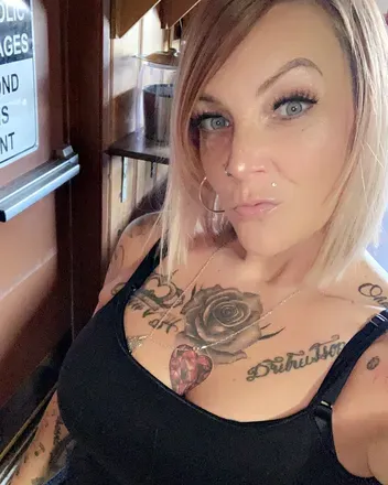 OnlyFans cuenta queenvictoria34 avatar 1