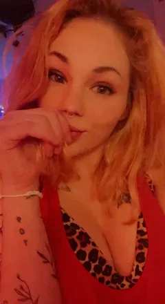 OnlyFans cuenta greengirlb avatar 1