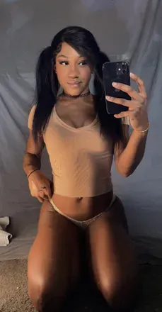 OnlyFans cuenta trixii.free avatar 1