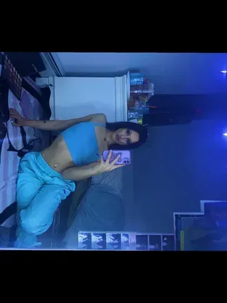 OnlyFans cuenta michelleskyrose header 2
