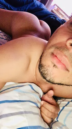 OnlyFans account  kissandtell80 header 2