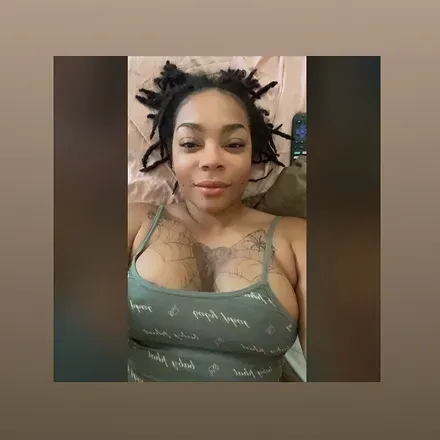 OnlyFans cuenta nikkeybay avatar 1