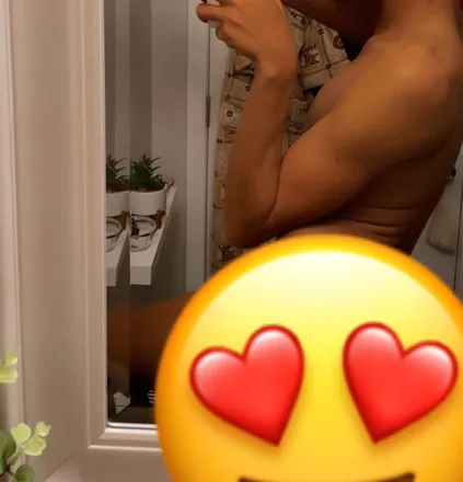OnlyFans cuenta theekardashhhhh header 2