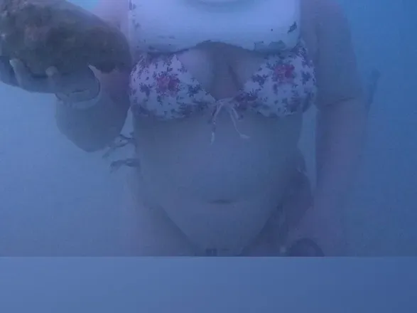 OnlyFans cuenta justpeachy02 header 2
