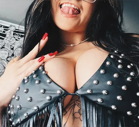 OnlyFans cuenta ch3rryb0mb20 avatar 1