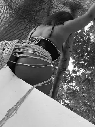 OnlyFans cuenta lickbetweenmycheecks avatar 1