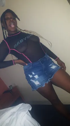 OnlyFans cuenta rieshaaa header 2