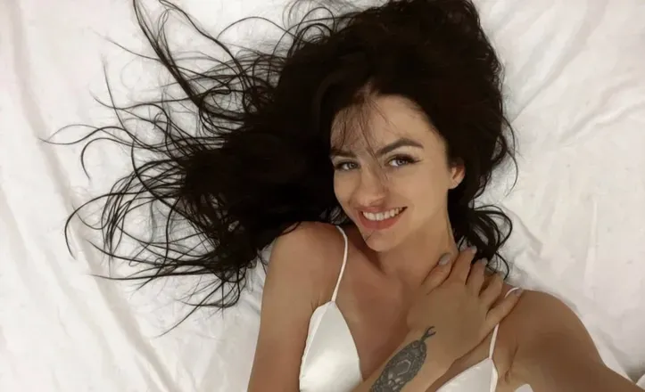 OnlyFans cuenta eva_rouge header 2
