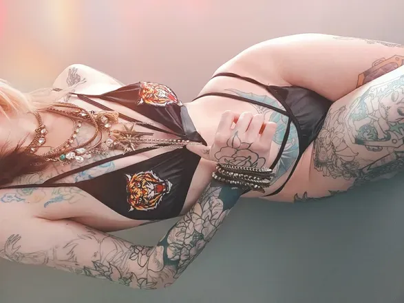 OnlyFans cuenta toranine header 2