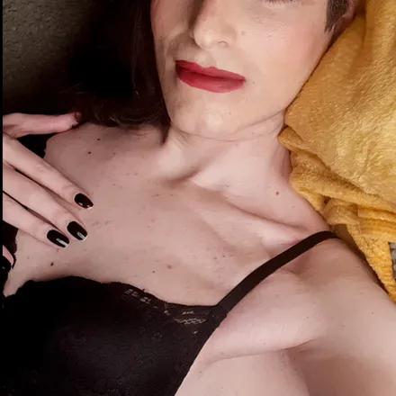 OnlyFans cuenta vesper_va header 2