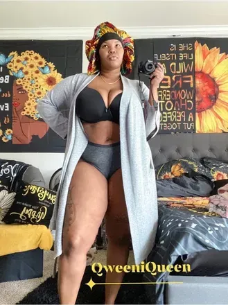 OnlyFans cuenta qweeniqueen header 2