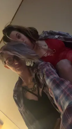 OnlyFans cuenta kinkyscarlett23 header 2