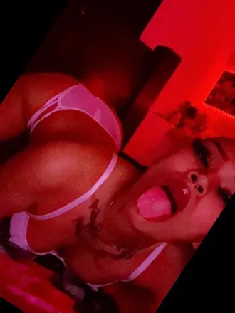 OnlyFans cuenta pocahundosp header 2