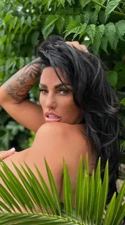 OnlyFans cuenta katieprice avatar 1