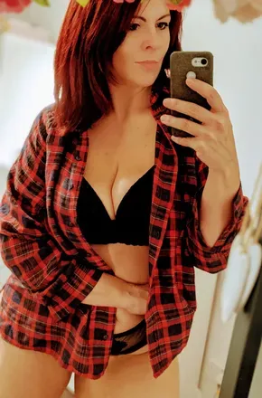 OnlyFans cuenta gemmahousewife avatar 1