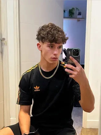 OnlyFans cuenta adrian.hots avatar 1