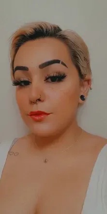 OnlyFans cuenta queen-bee- avatar 1