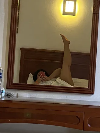 OnlyFans cuenta curvyyjenni header 2