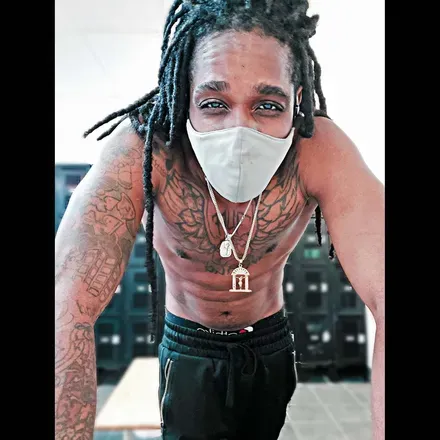 OnlyFans cuenta bigga.den.life header 2