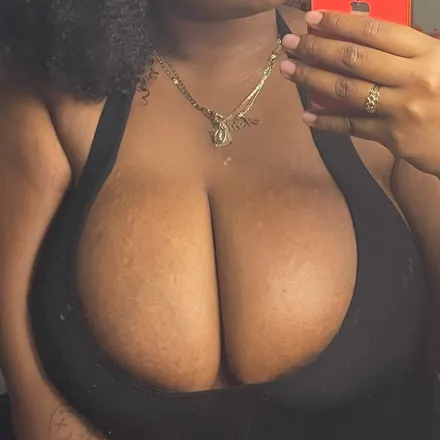 OnlyFans cuenta chocolatefacebaby header 2
