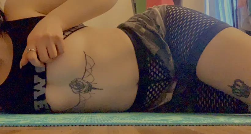 OnlyFans cuenta prettyinpineapple header 2