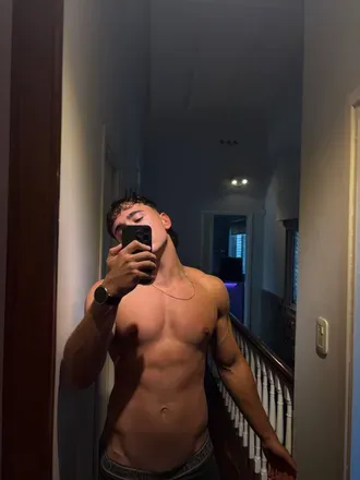 OnlyFans account  bigaugust avatar 1