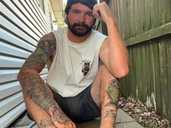 OnlyFans account  beardeddudex header 2
