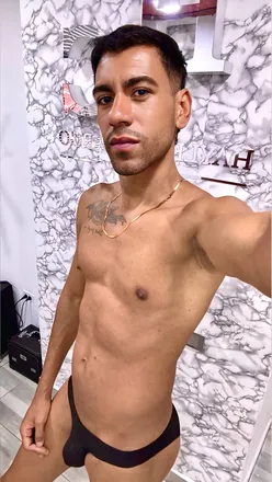 OnlyFans cuenta yuliuss28 header 2