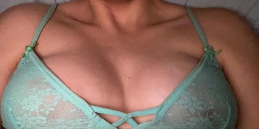 OnlyFans cuenta virginwhite20 header 2