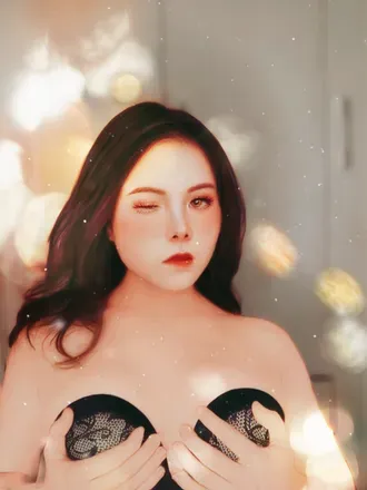 OnlyFans account  tiny.asian avatar 1