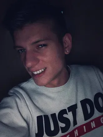 OnlyFans cuenta simmak2121 avatar 1