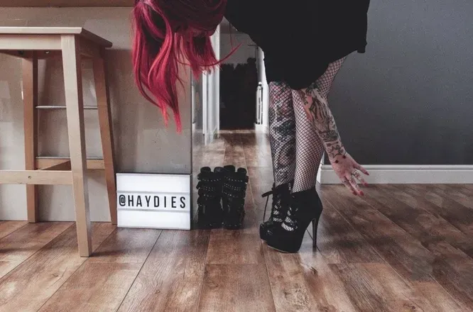 OnlyFans account  haydiessucks header 2