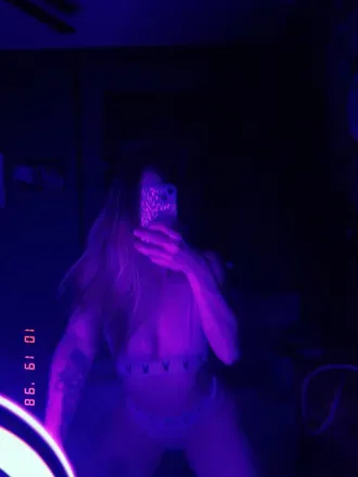 OnlyFans cuenta loverrrgirlxxx avatar 1