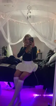 OnlyFans account  jennangelix avatar 1