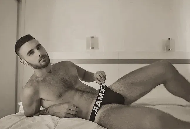OnlyFans cuenta leo_moretti header 2