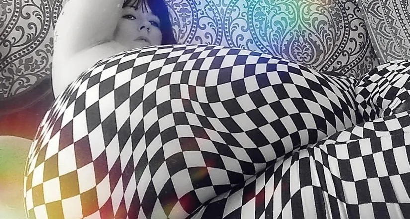 OnlyFans account  thickmist header 2