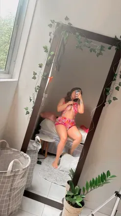 OnlyFans cuenta luizapetit_free avatar 1