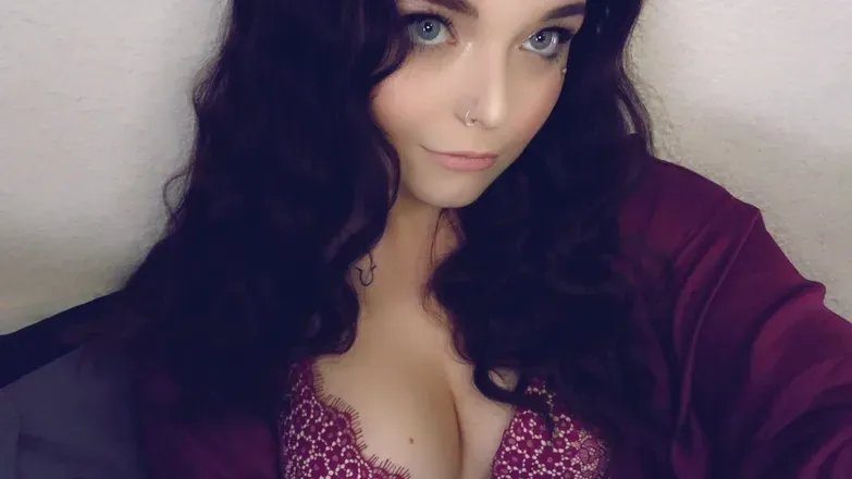 OnlyFans cuenta dollfacevi avatar 1