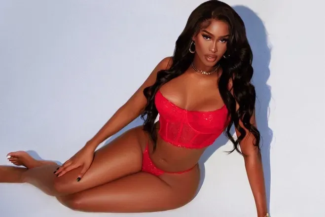 OnlyFans cuenta lillydollxoxo header 2