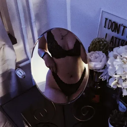 OnlyFans cuenta parkkiemilia avatar 1