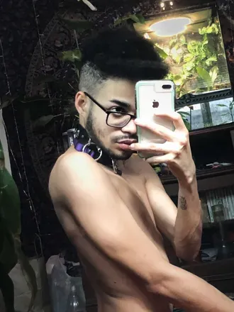 OnlyFans cuenta rileyburrows071900 avatar 1