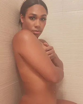 OnlyFans account  selenesantosxxx avatar 1