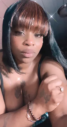 OnlyFans cuenta darealvee header 2