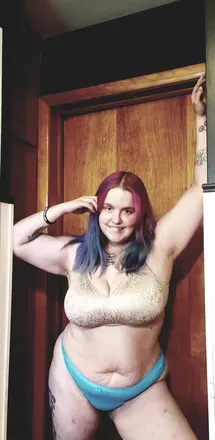 OnlyFans cuenta thicgirl18 avatar 1