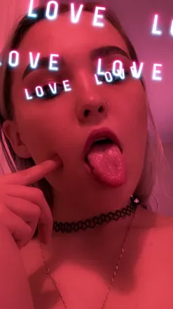 OnlyFans cuenta evee_xxx header 2
