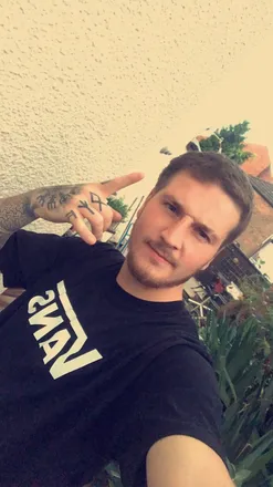 OnlyFans cuenta middo94 header 2
