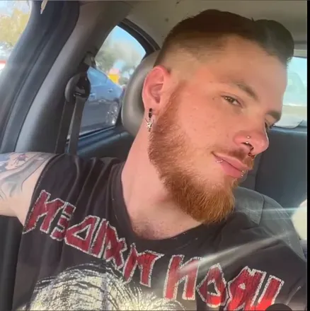 OnlyFans cuenta auburnzombi avatar 1