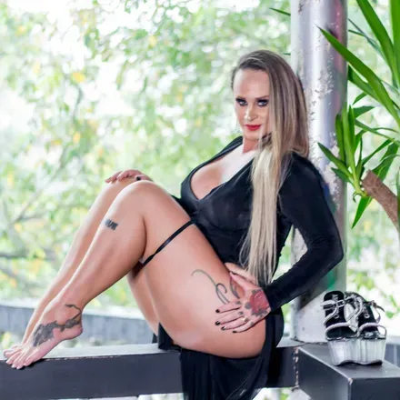 OnlyFans cuenta krissvargas avatar 1
