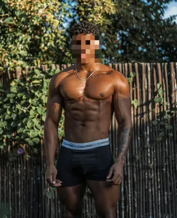 OnlyFans cuenta aestheticbuilt avatar 1
