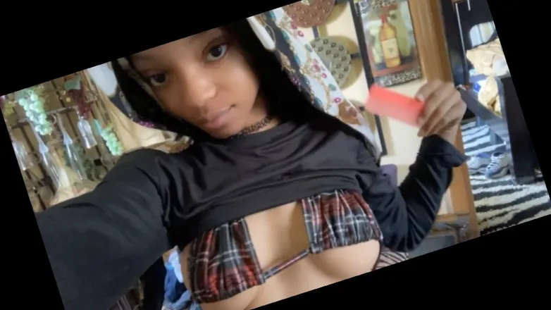 OnlyFans cuenta ittybittyyanna avatar 1
